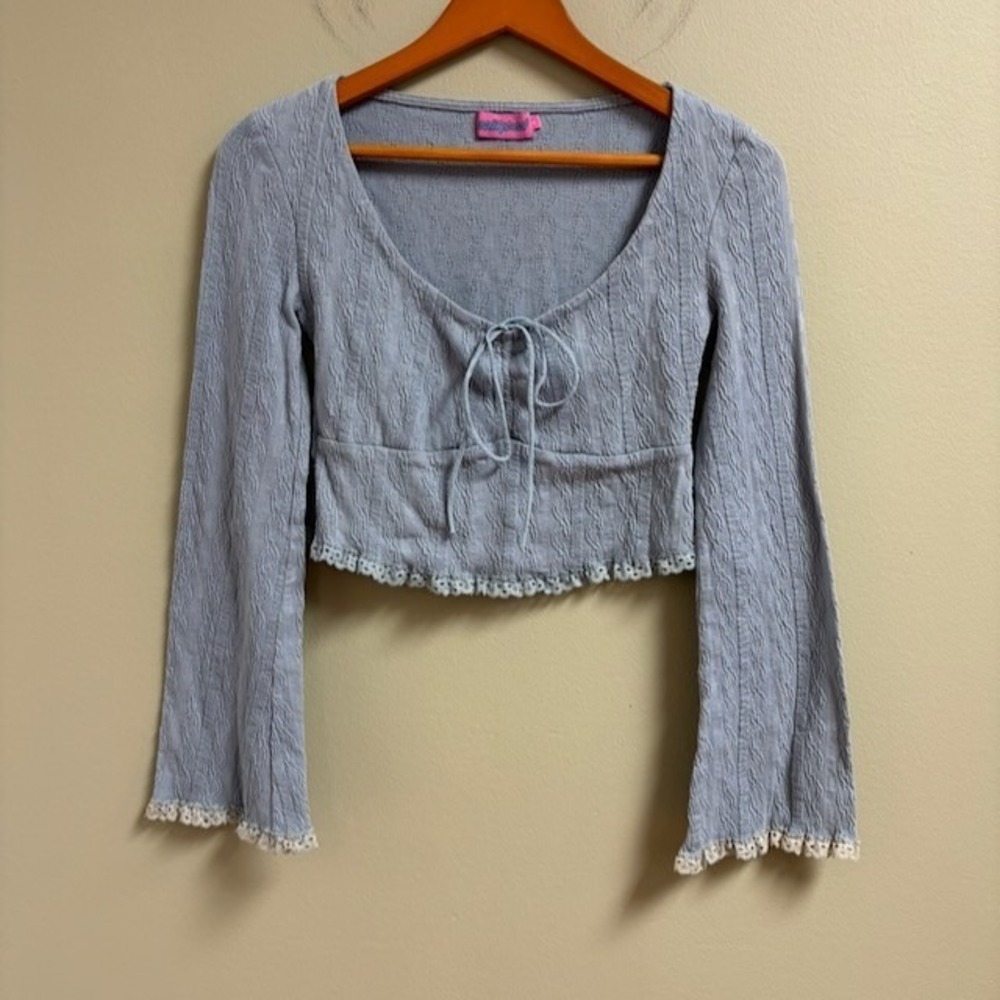 edikted‎ Babydoll Knit Top Size M Coquette Y2K Bell Sleeves Festival Boho Fairy